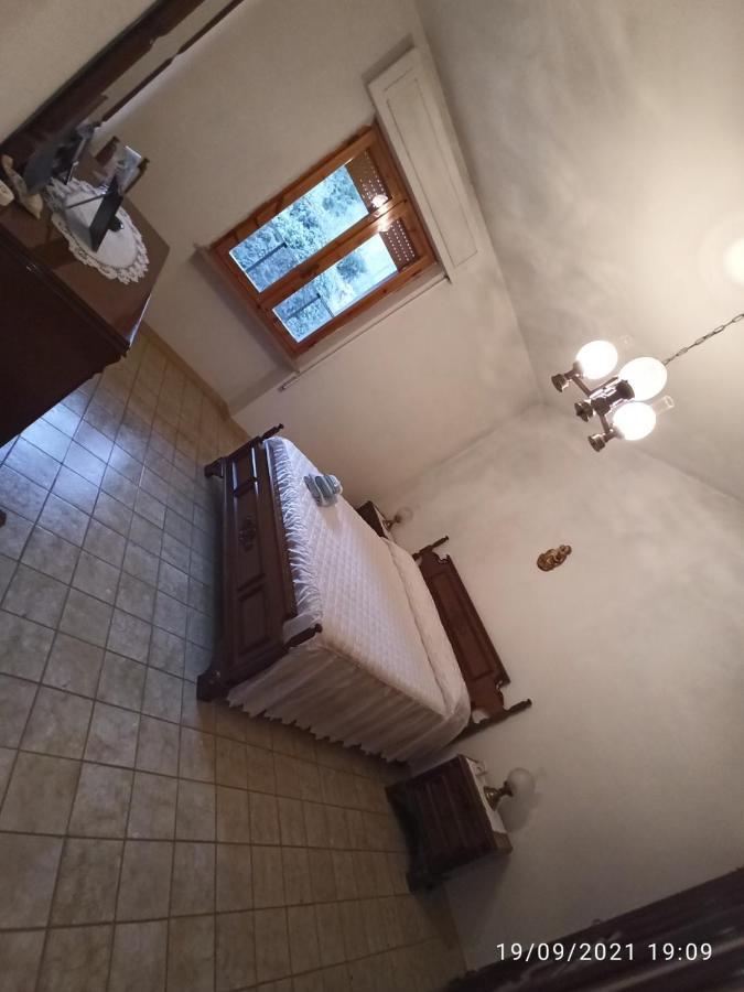 Casa Sias Apartment Santu Lussurgiu Bagian luar foto